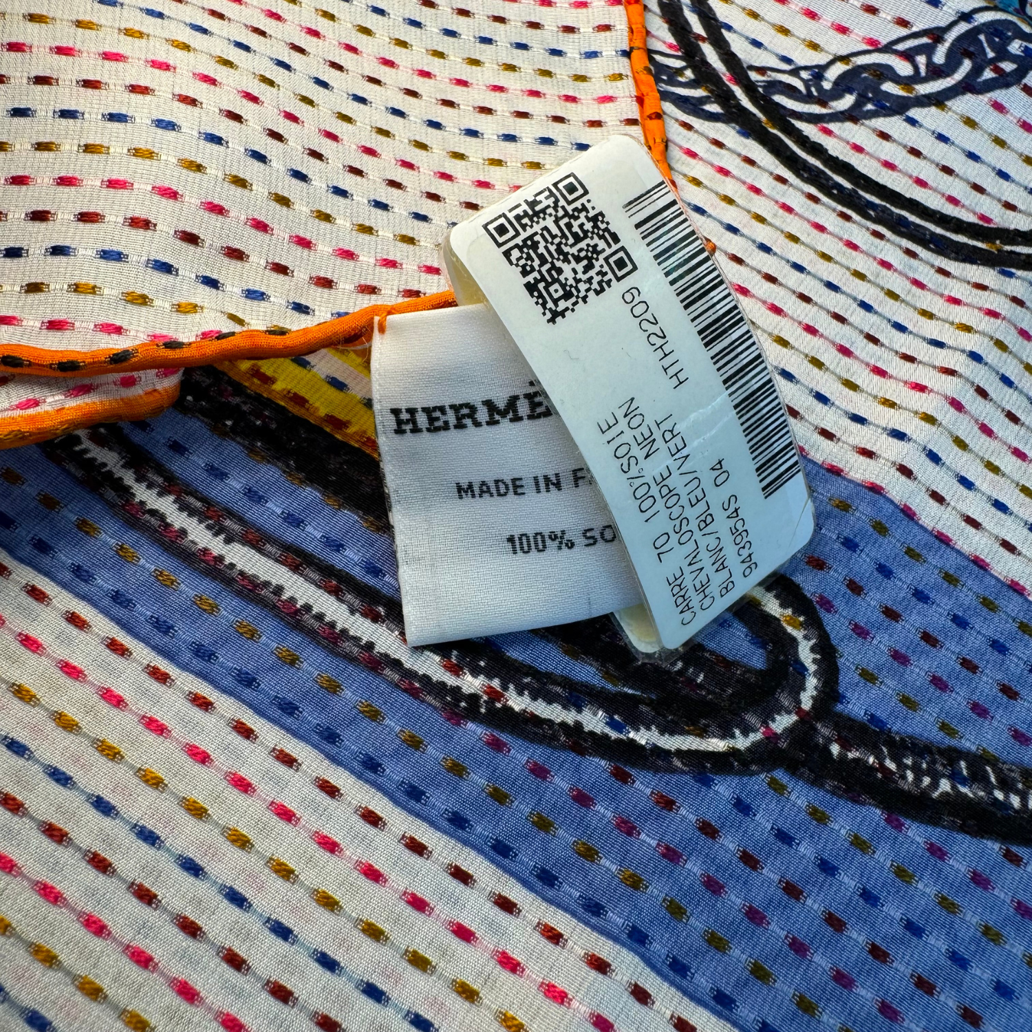 Hermès Silk Pointille Chevaloscope Neon Scarf 70 White Bleu Vert