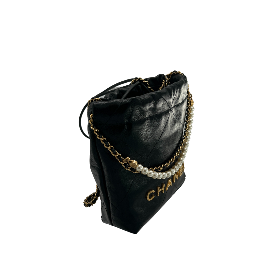 Chanel 22 Mini