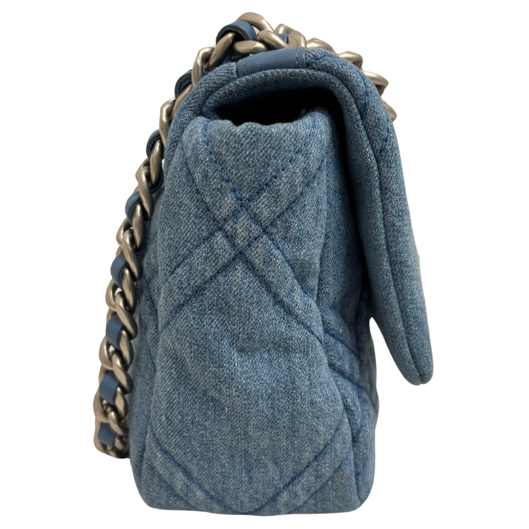 Chanel 19 Denim (Medium)