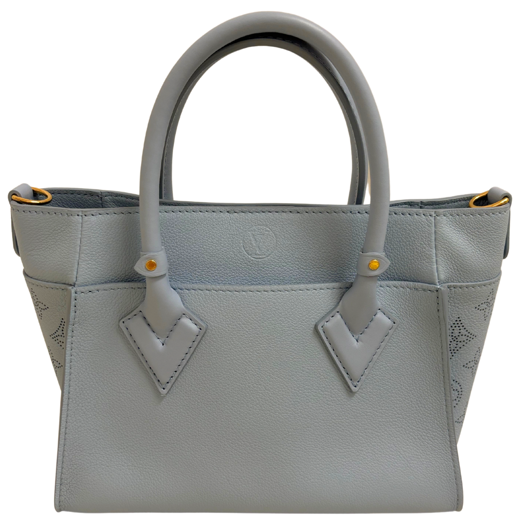 Louis Vuitton On My Side
