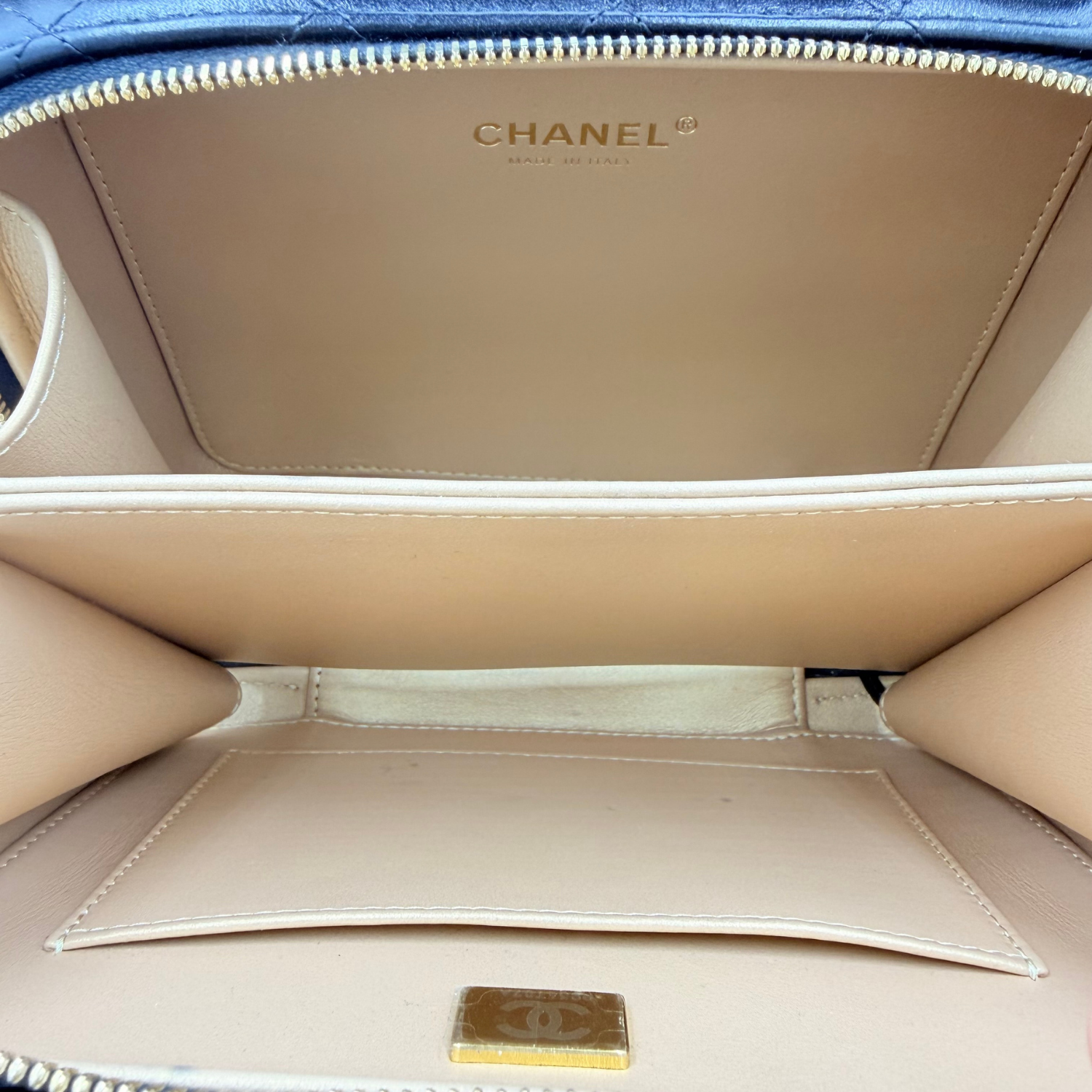 Golden Plate Vanity Case