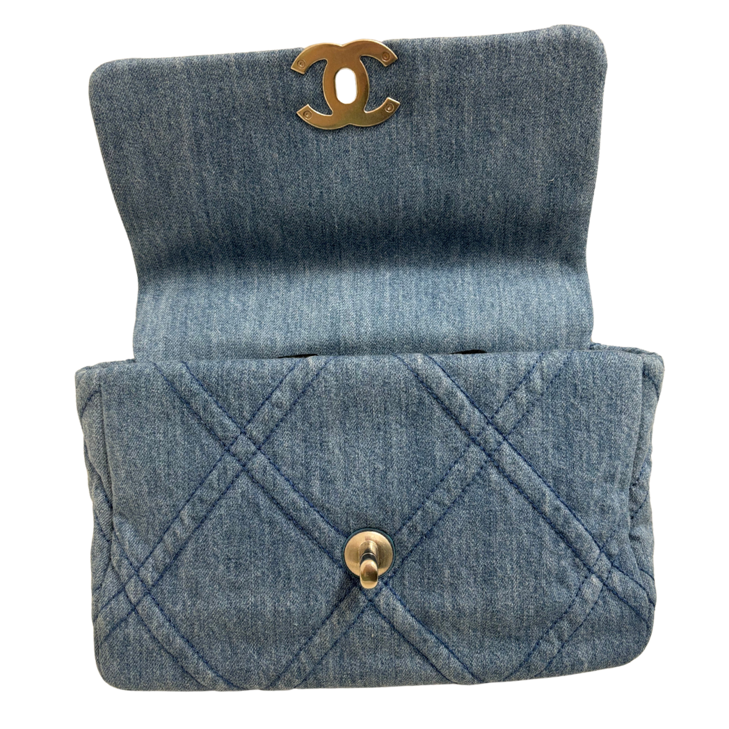 Chanel 19 Denim (Medium)