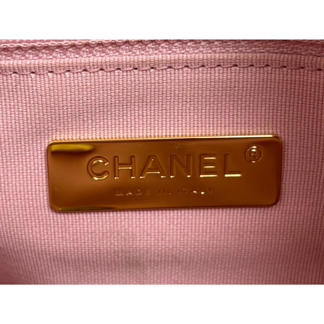 Chanel 19 Medium