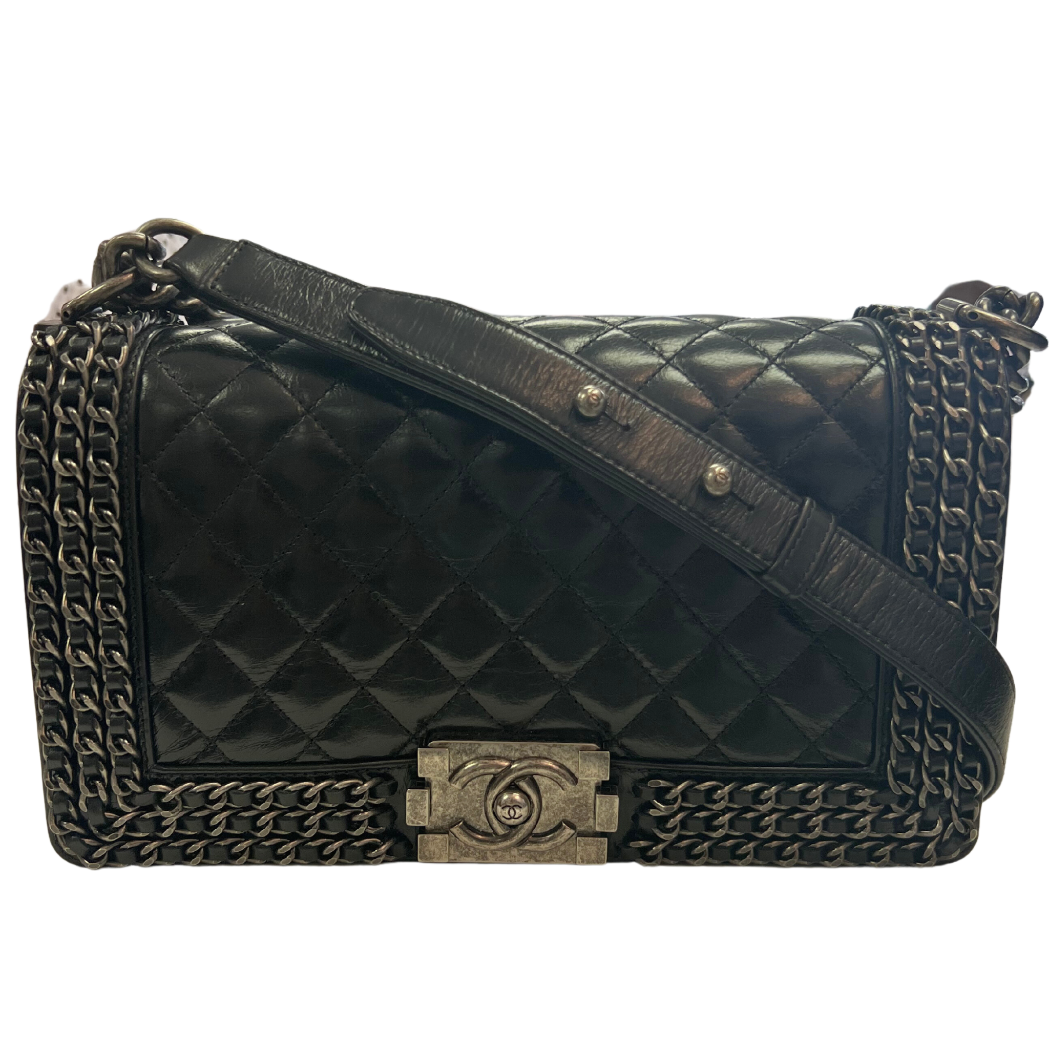 Chanel Boy Bag (Medium)