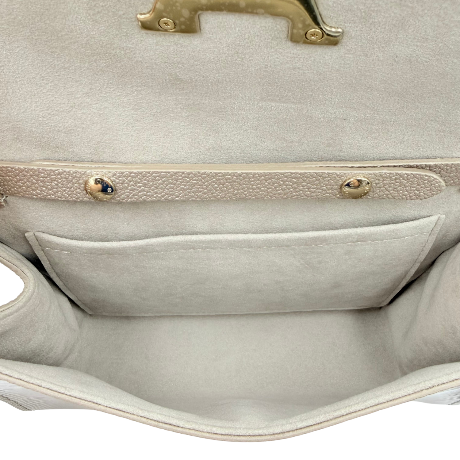 Louis Vuitton Pochette Louise Champagne