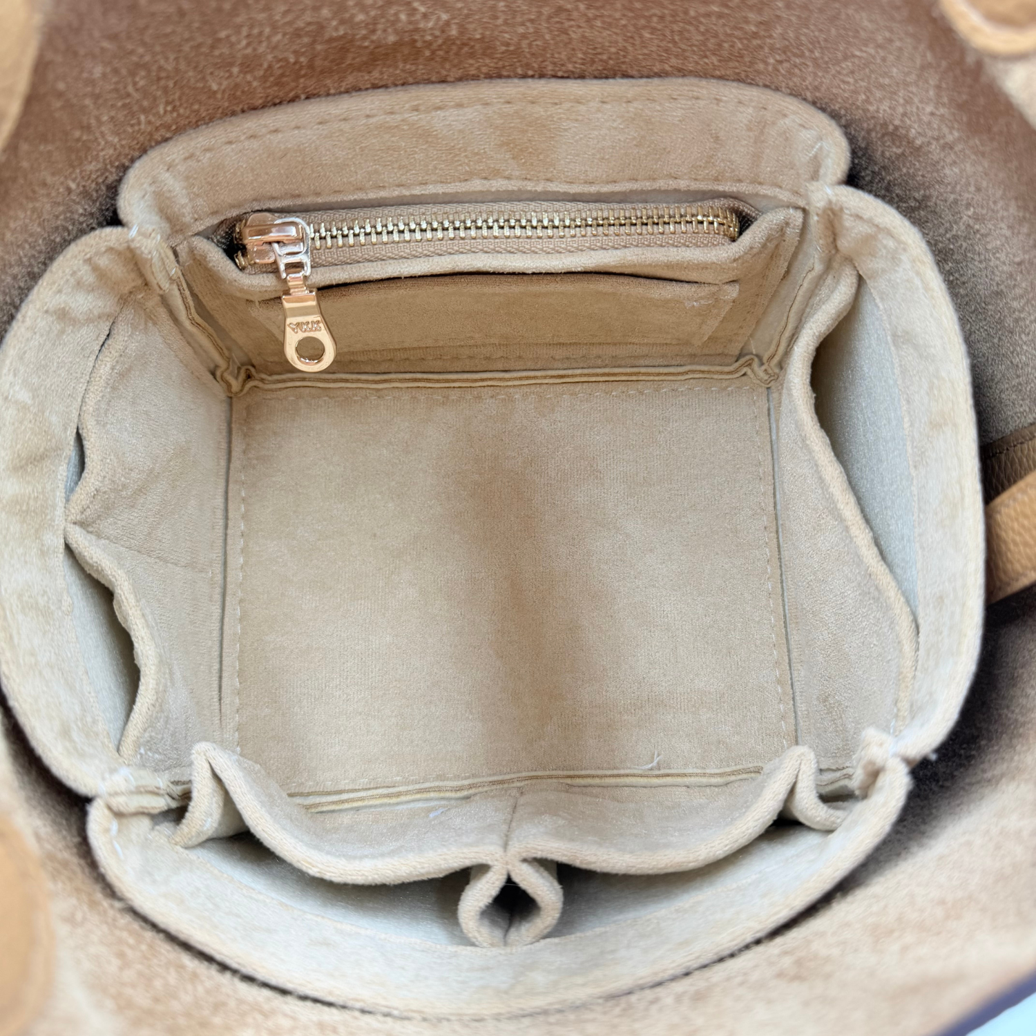 Hermès Picotin Lock 18 Clemence Palladium Hardware Biscuit