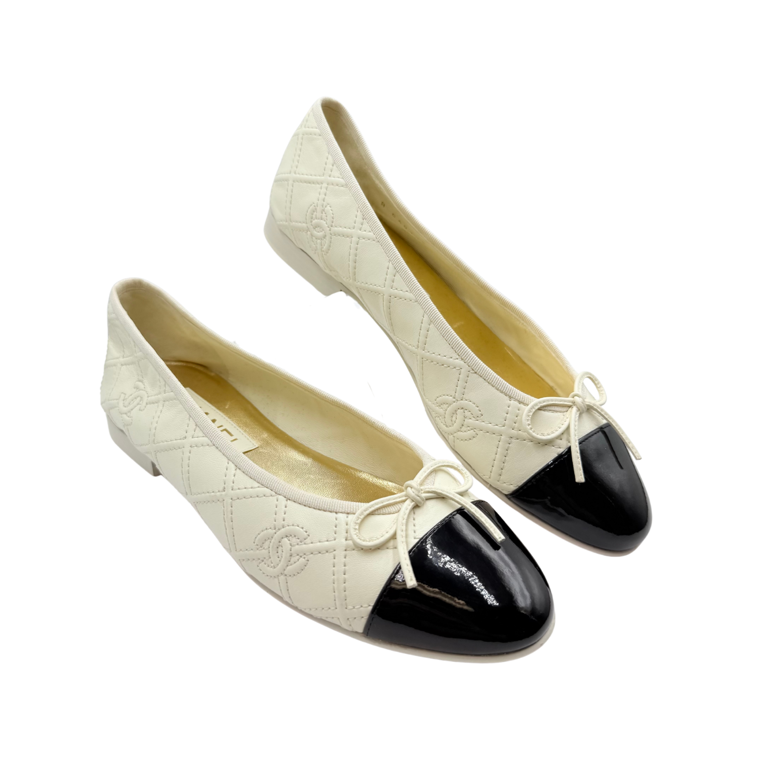 Chanel CC Ballet Flats White & Black