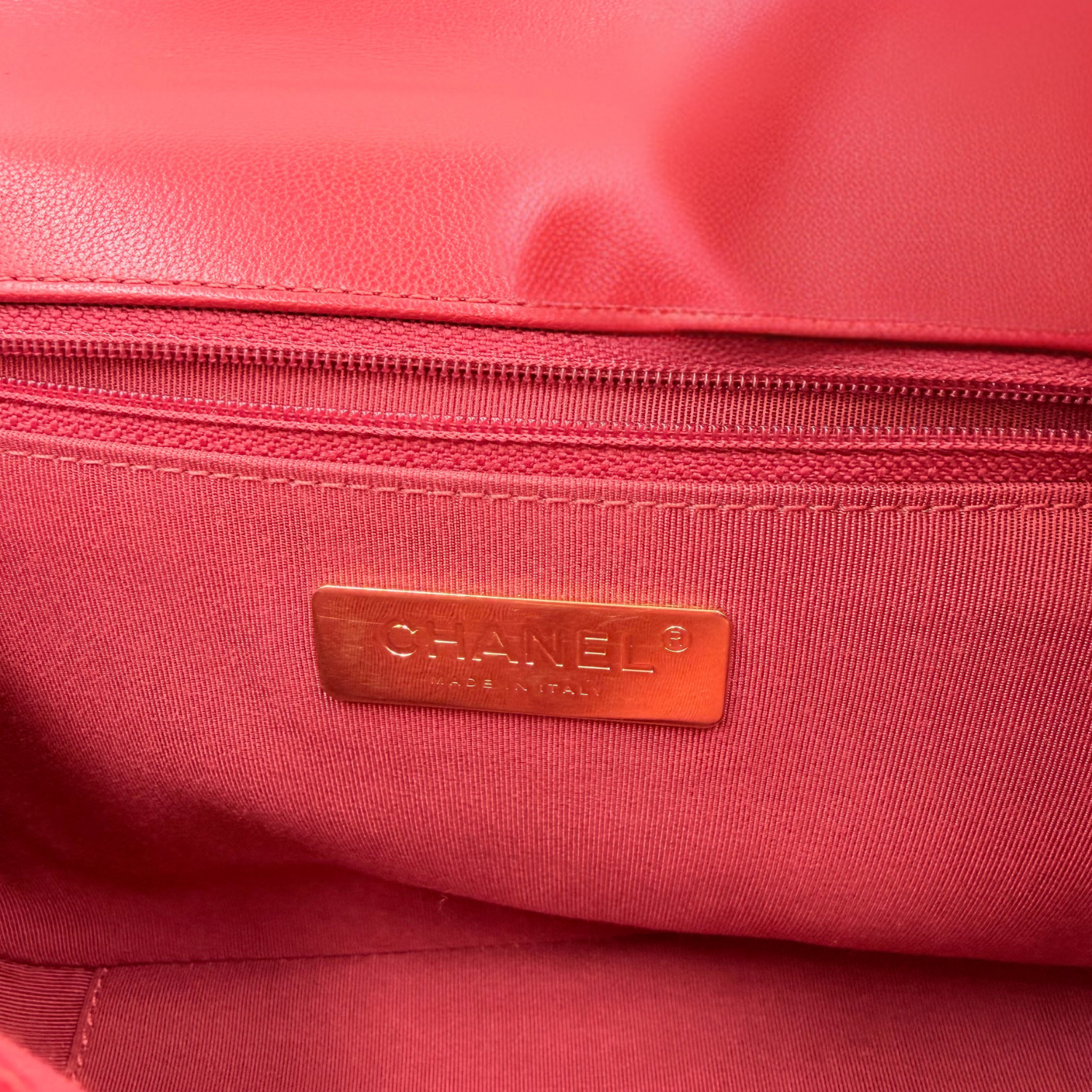 Chanel Quilted Calfskin Chain Affinity Flap Bag Red