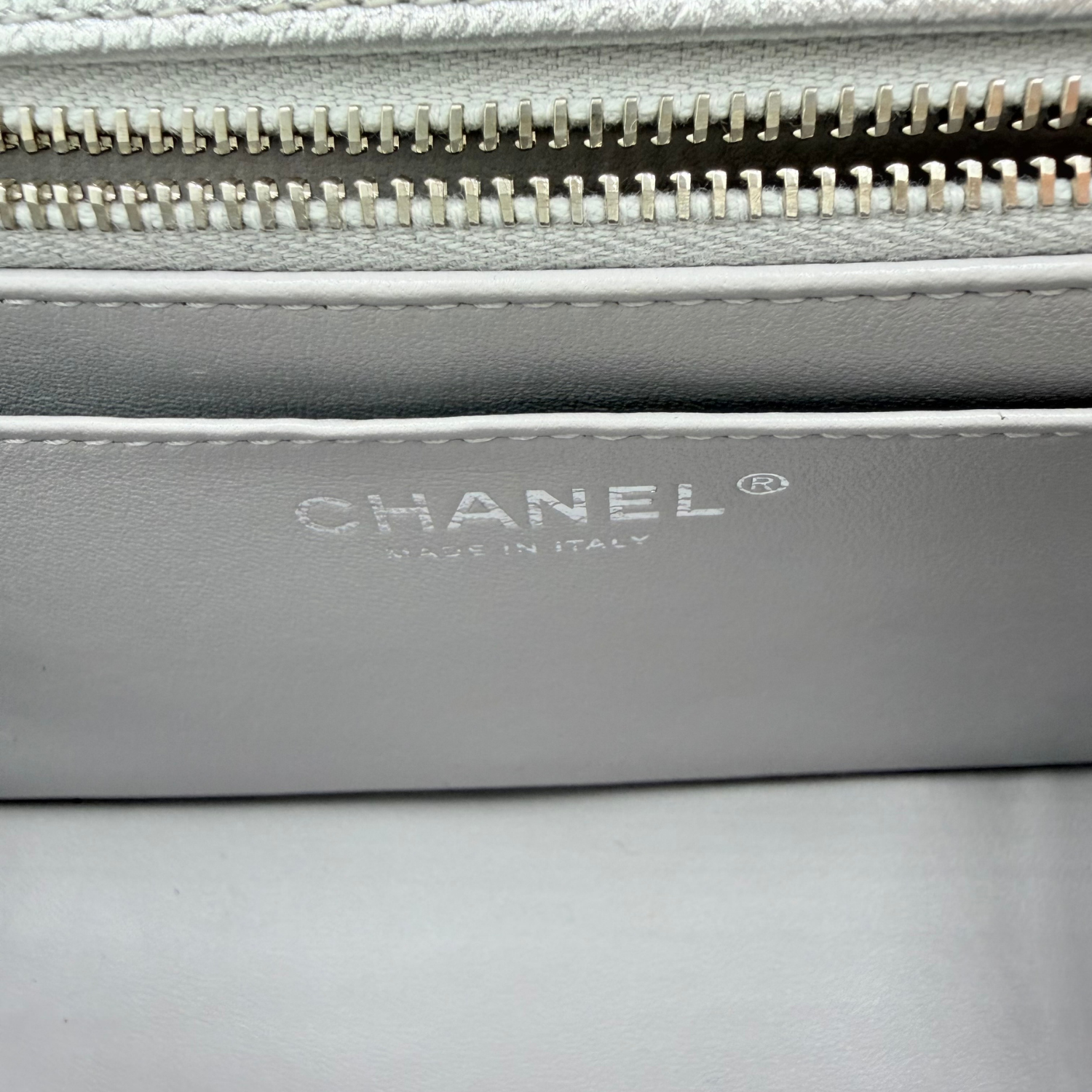 Chanel Medium Metallic Caviar Quilted CC Slide Flap Silver