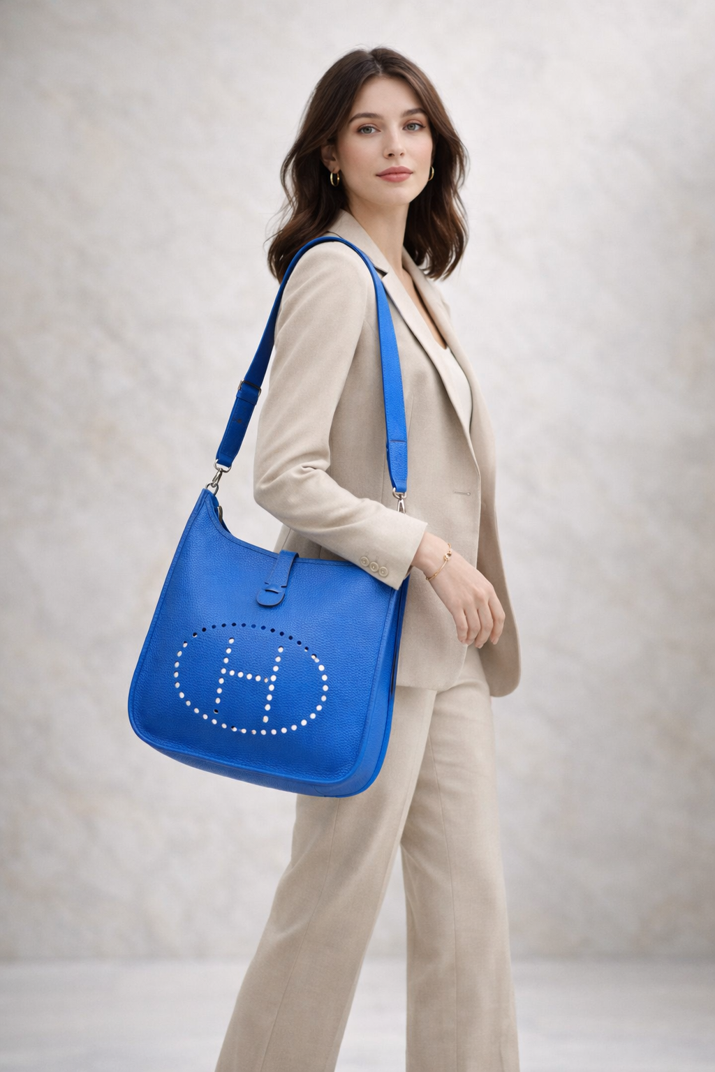 Hermès Taurillion Clemence Evelyne GM III 33 Blue Hydra